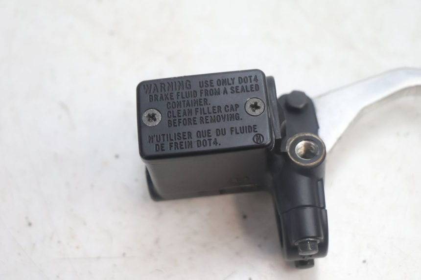 photo de POMPA FRENO ANTERIORE PEUGEOT SATELIS 125 (2013 - 2018) - Dettaglio del componente