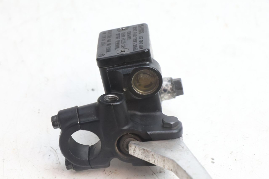photo de MASTERCYLINDER ANTERIORE PEUGEOT SATELIS 125 (2006 - 2009) - Altra angolazione