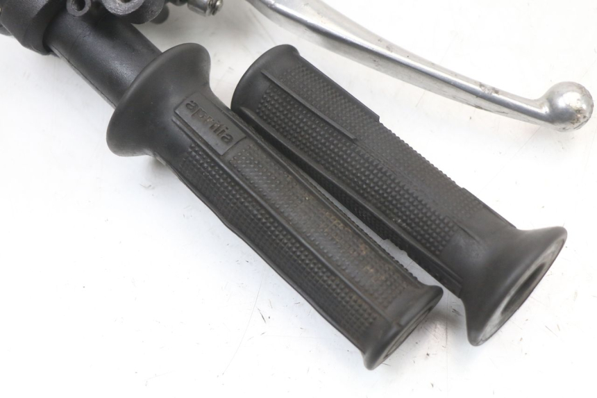 photo de Cilindro principale anteriore APRILIA SCARABEO GT 125 (1999 - 2007) - Vista d'insieme del prodotto