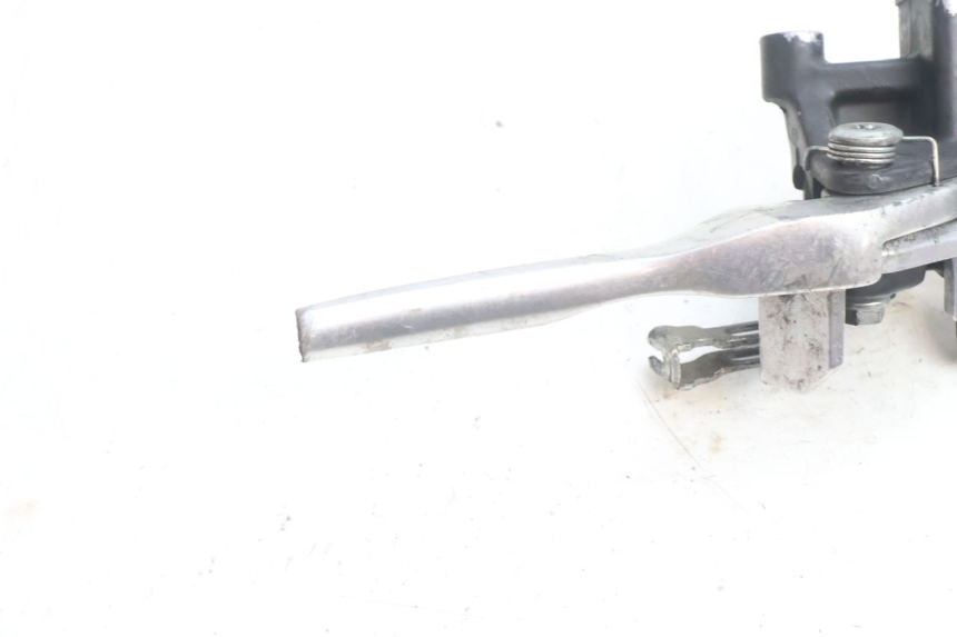 photo de POMPA FRENO ANTERIORE HONDA SH 125 (2001 - 2003) - Dettagli dei punti di fissaggio