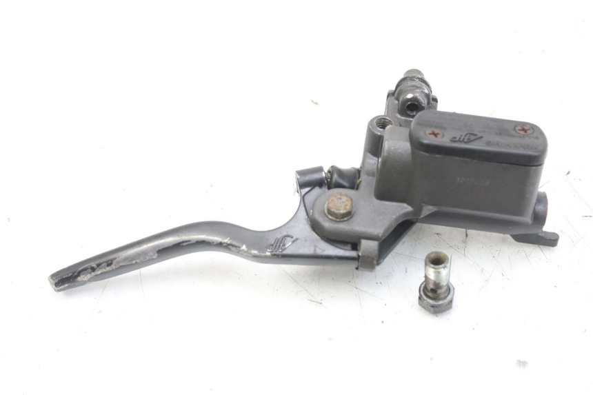 photo de MASTERCYLINDER ANTERIORE SUZUKI SMX SUPERMOTARD 50 (1996 - 2001) - Altra angolazione