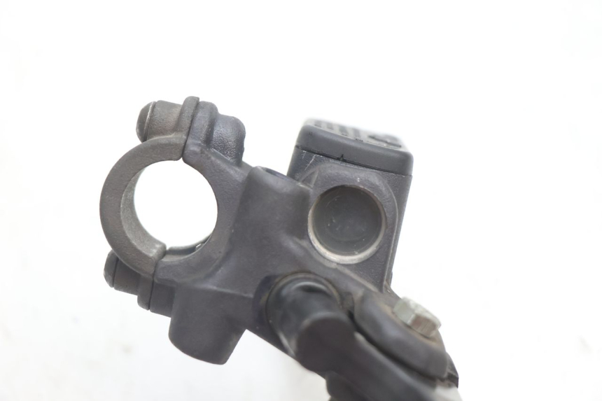 photo de POMPA FRENO ANTERIORE PEUGEOT SPEEDFIGHT 2 AC 50 (2000 - 2009) - Primo piano tecnico