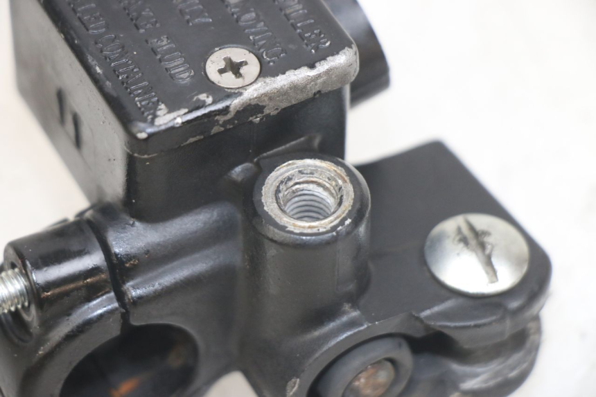 photo de MASTERCYLINDER ANTERIORE APRILIA SR 2T 50 (2012 - 2017) - Zoom sullo stato d'uso