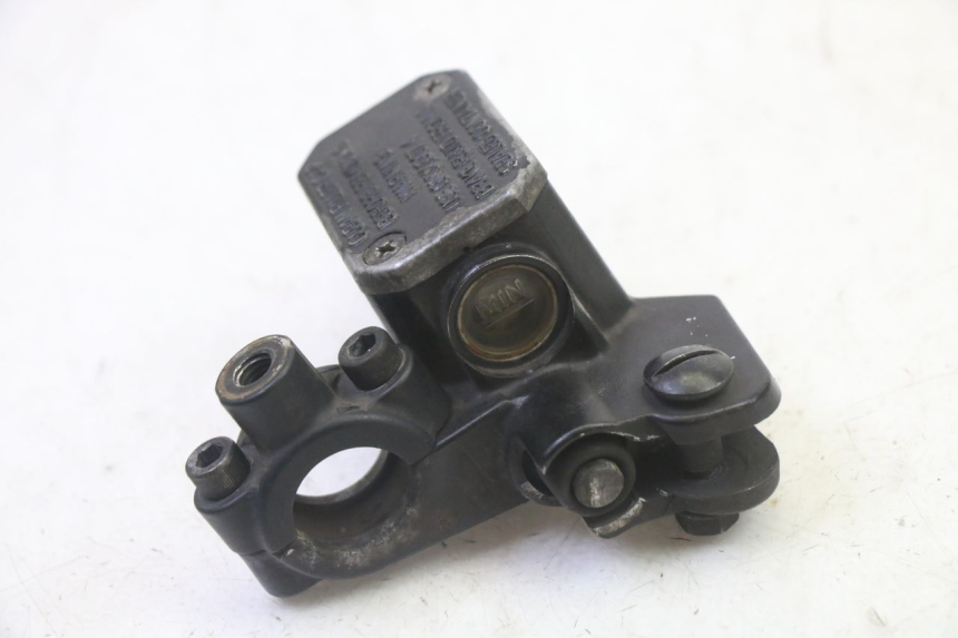 photo de MASTERCYLINDER ANTERIORE APRILIA SR R 2T LC 50 (2018 - 2021) - Altra angolazione