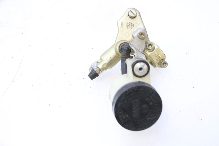 photo de POMPA FRENO ANTERIORE DUCATI SS IE DS CARENEE 1000 (2002 - 2006) - Stato della superficie e materiale