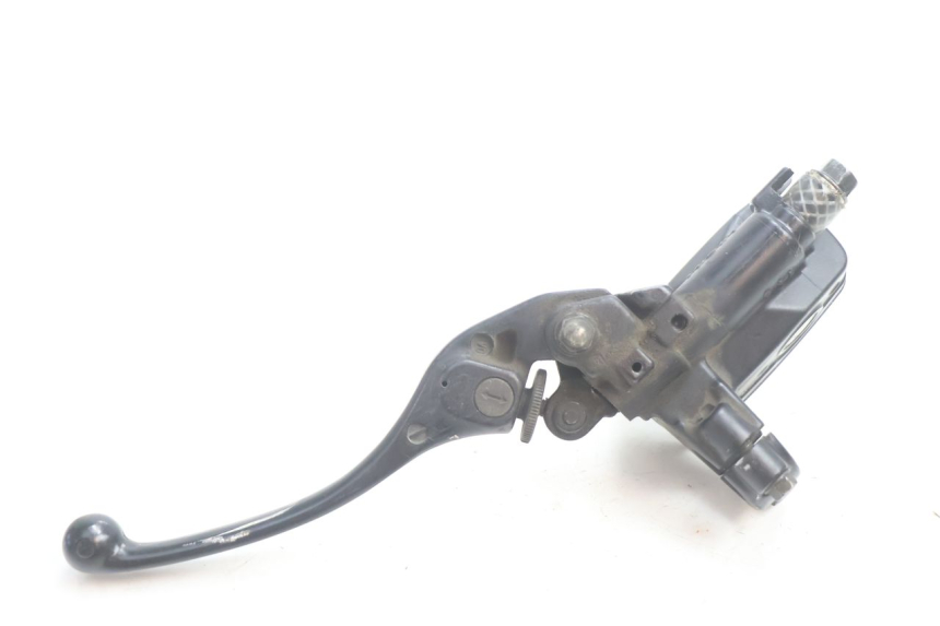 photo de POMPA FRENO ANTERIORE HONDA ST PAN EUROPEAN 1100 (1990 - 2002) - Dettagli dei punti di fissaggio