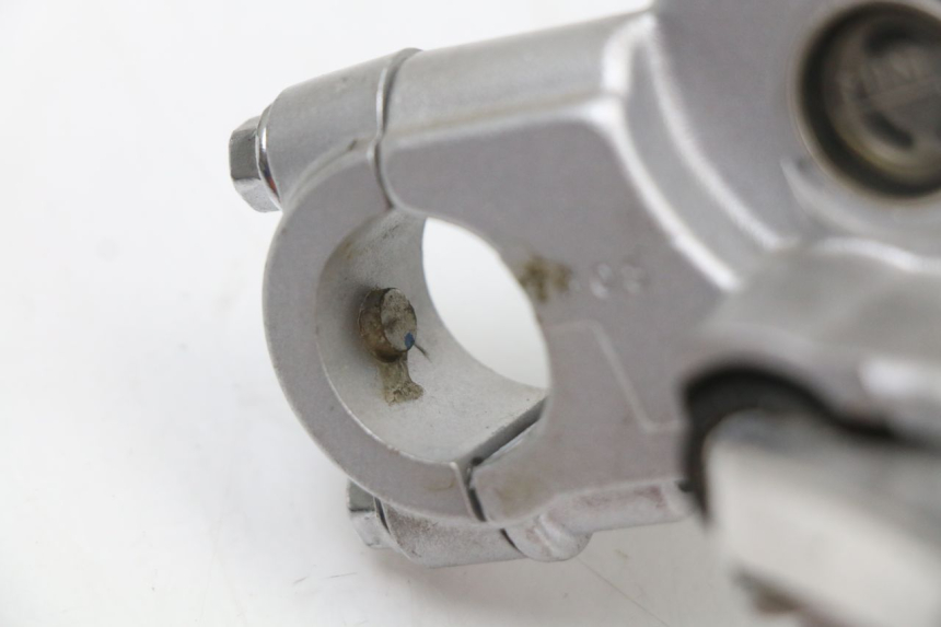 photo de CILINDRO PRINCIPALE ANTERIORE KYMCO SUPER 8 4T 50 (2018 - 2020) - Dettagli dei punti di fissaggio