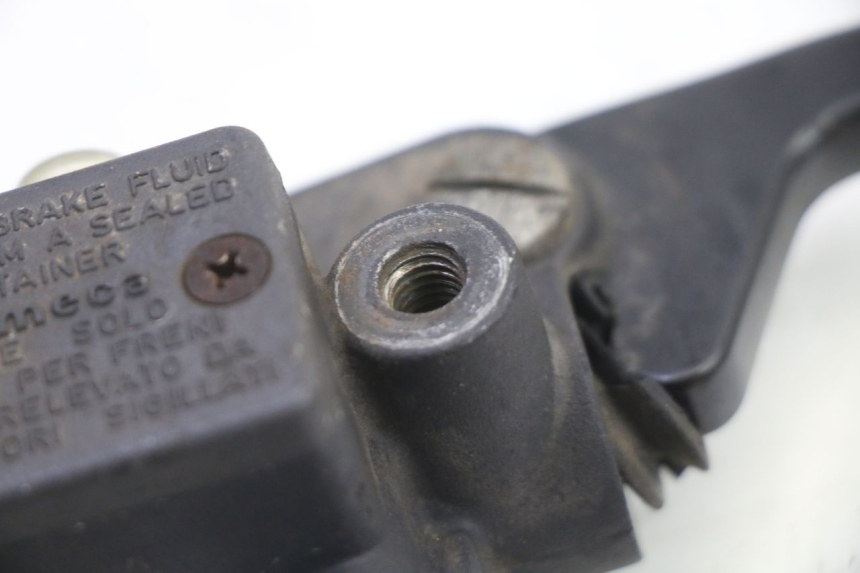 photo de POMPA FRENO ANTERIORE PIAGGIO SUPER LX 125 (2000 - 2003) - Altra angolazione