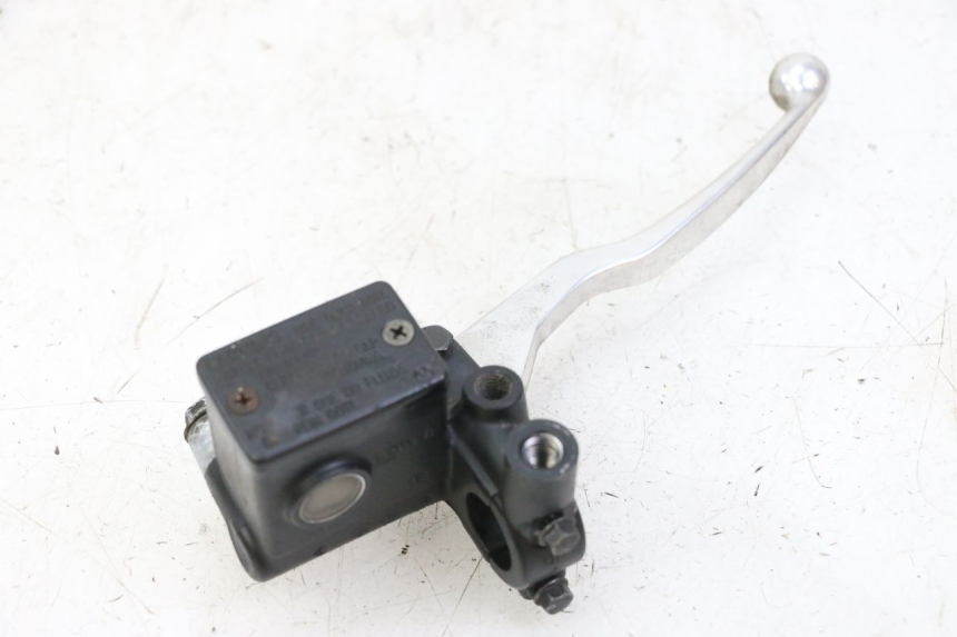 photo de MASTERCYLINDER ANTERIORE SUZUKI BURGMAN 125 (2007 - 2014) - Dettaglio del componente