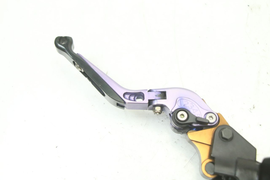 photo de POMPA FRENO ANTERIORE SUZUKI GSX F GSXF 650 (2007 - 2015) - Dettaglio del componente