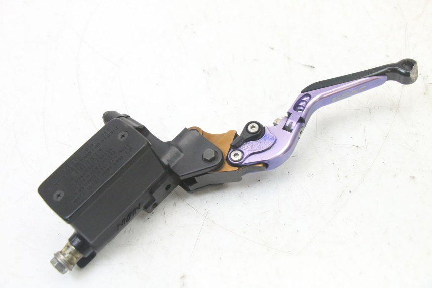 photo de POMPA FRENO ANTERIORE SUZUKI GSX F GSXF 650 (2007 - 2015) - Altra angolazione