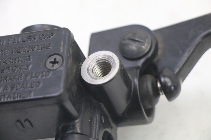 photo de MASTERCYLINDER ANTERIORE APRILIA SXR 50 (2021 - 2023) - Altra angolazione