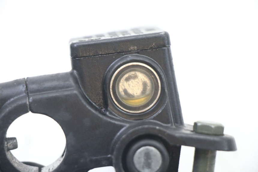 photo de MASTERCYLINDER ANTERIORE SYM ORBIT 2 4T 50 (2008 - 2017) - Altra angolazione