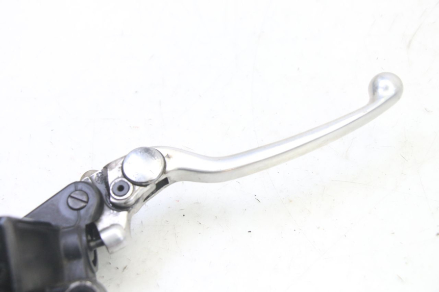 photo de MASTERCILINDRO ANTERIORE YAMAHA TDM ABS 900 (2002 - 2014) - Zoom sullo stato d'uso