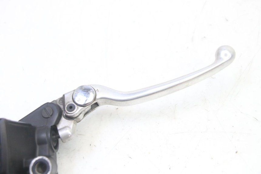photo de MASTERCILINDRO ANTERIORE YAMAHA TDM ABS 900 (2002 - 2014) - Zoom sullo stato d'uso