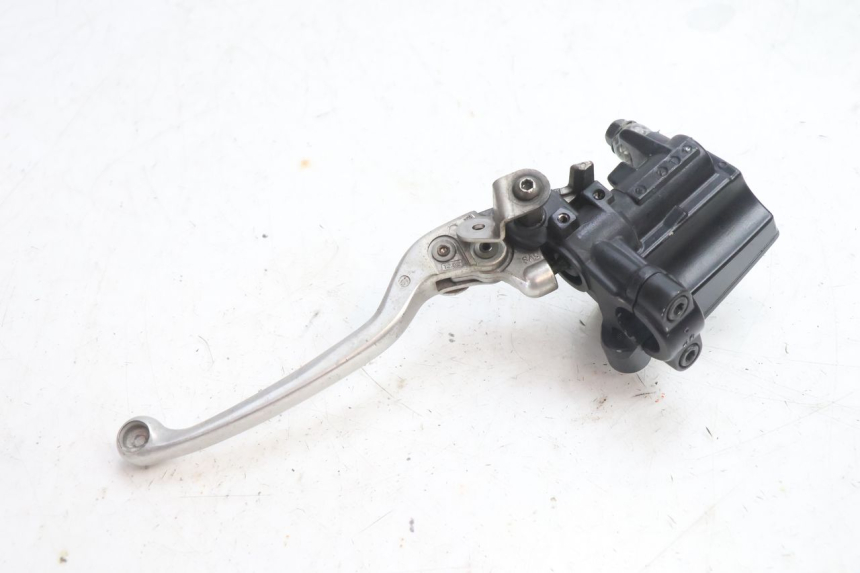 photo de POMPA FRENO ANTERIORE YAMAHA TDM ABS 900 (2002 - 2014) - Stato della superficie e materiale
