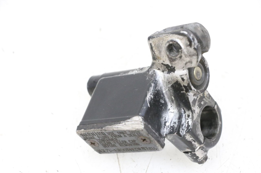 photo de MASTERCYLINDER ANTERIORE YAMAHA TTR 125 (2000 - 2020) - Dettaglio del componente