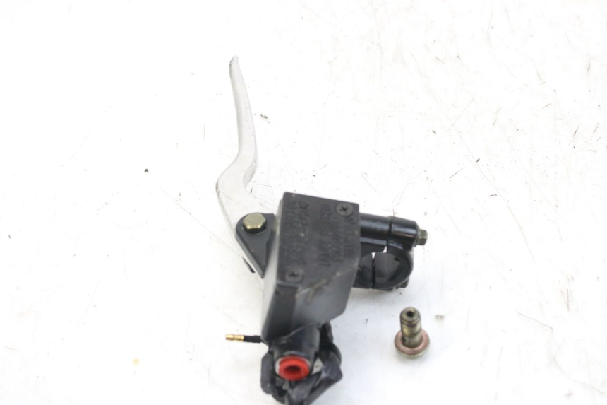 photo de MASTERCYLINDER ANTERIORE PEUGEOT TWEET 4T 50 (2010 - 2014) - Vista d'insieme del prodotto