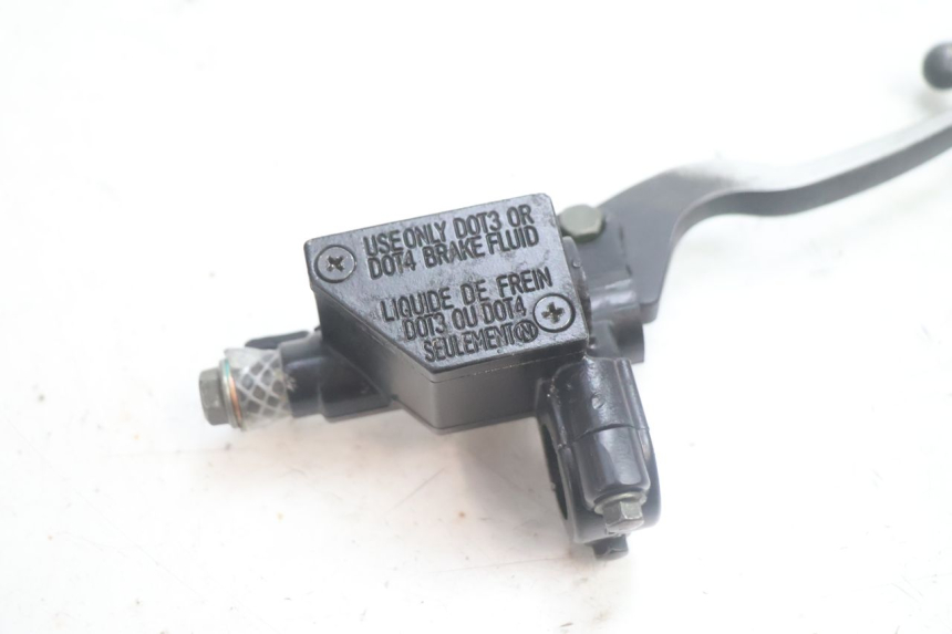 photo de CILINDRO PRINCIPALE ANTERIORE PEUGEOT TWEET 4T 50 (2018 - 2022) - Dettaglio del componente