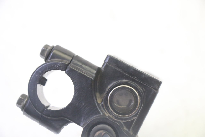 photo de POMPA FRENO ANTERIORE PEUGEOT TWEET PRO CARGO 50 (2018 - 2022) - Primo piano tecnico