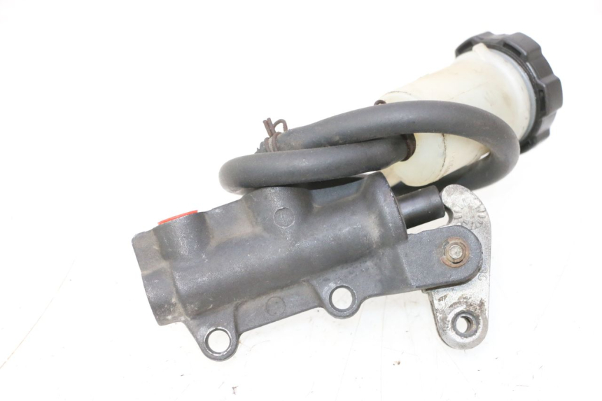 photo de MASTERCYLINDER ANTERIORE PIAGGIO TYPHOON 50 (2000 - 2009) - Altra angolazione