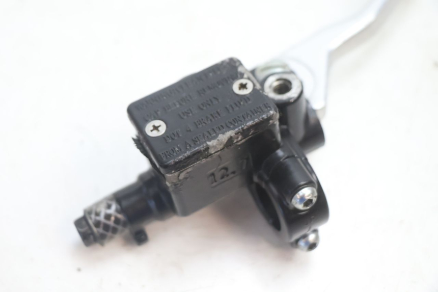 photo de MASTERCYLINDER ANTERIORE PIAGGIO TYPHOON 50 (2000 - 2009) - Dettaglio del componente