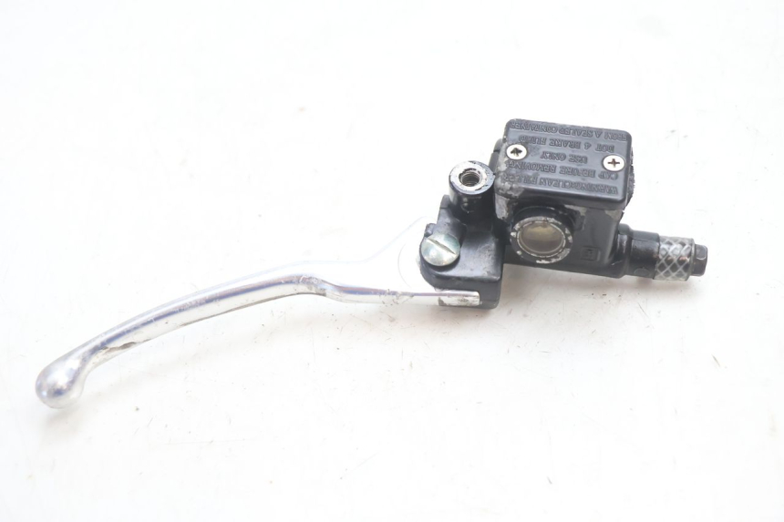 photo de MASTERCYLINDER ANTERIORE PIAGGIO TYPHOON 50 (2000 - 2009) - Altra angolazione