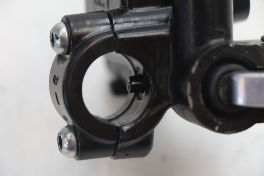 photo de MASTERCYLINDER ANTERIORE PIAGGIO TYPHOON 50 (2000 - 2009) - Stato della superficie e materiale
