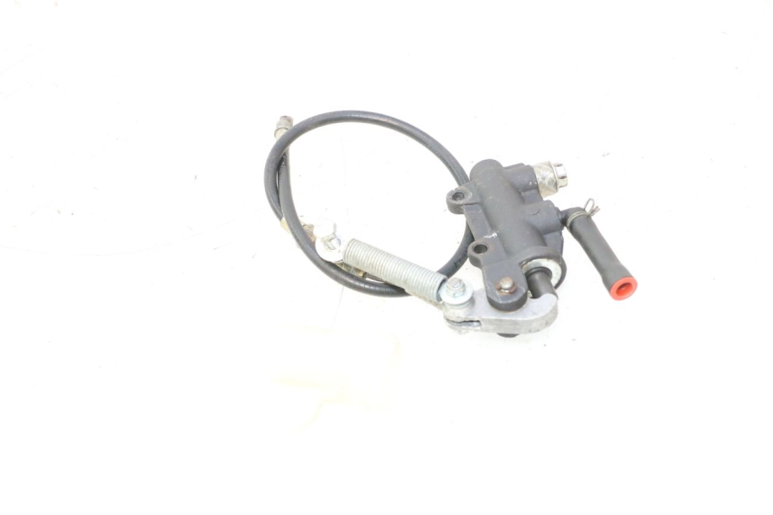 photo de MASTERCYLINDER ANTERIORE PIAGGIO TYPHOON 50 (1993 - 1999) - Primo piano tecnico