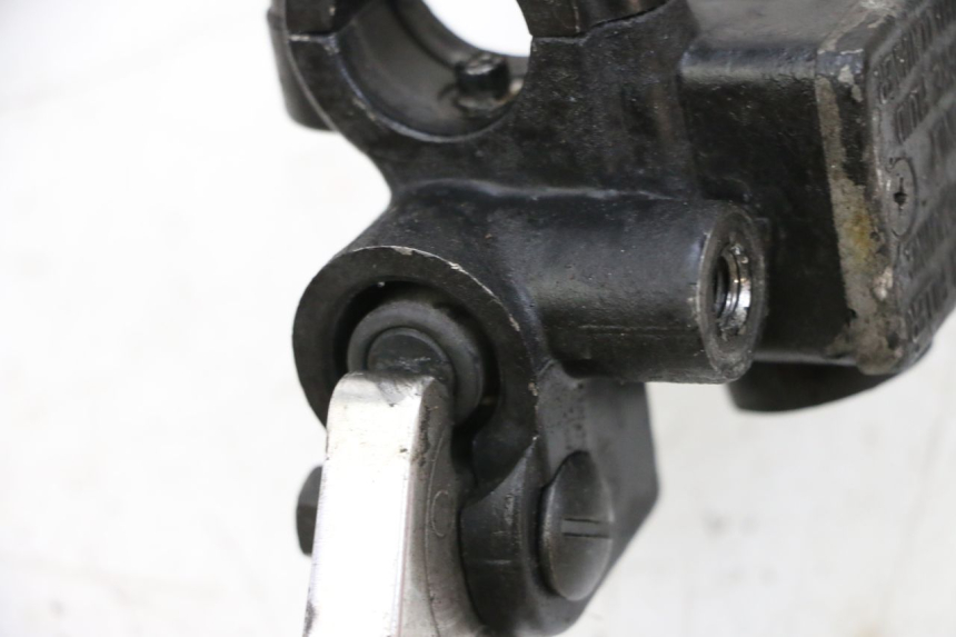 photo de MASTERCYLINDER ANTERIORE PIAGGIO VESPA GTS SUPER IE 125 (2009 - 2016) - Altra angolazione