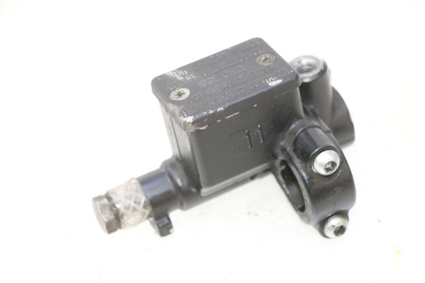 photo de MASTERCYLINDER ANTERIORE PIAGGIO VESPA LX 2T 50 (2005 - 2013) - Stato della superficie e materiale