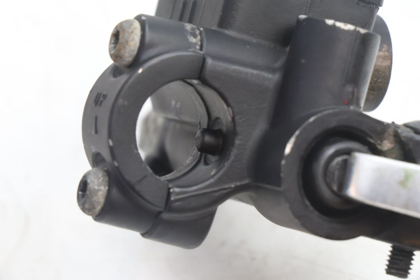 photo de MASTERCYLINDER ANTERIORE PIAGGIO VESPA S 2T 50 (2007 - 2014) - Primo piano tecnico