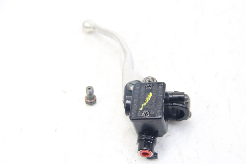 photo de MASTERCYLINDER ANTERIORE PIAGGIO VESPA SPRINT 2T 50 (2014 - 2018) - Zoom sullo stato d'uso