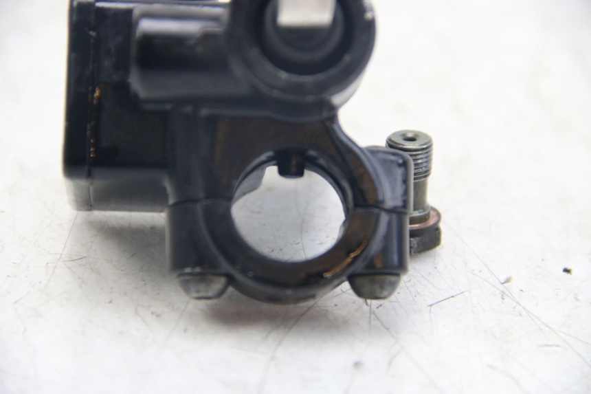 photo de MASTERCYLINDER ANTERIORE PIAGGIO VESPA SPRINT 2T 50 (2014 - 2018) - Dettagli dei punti di fissaggio