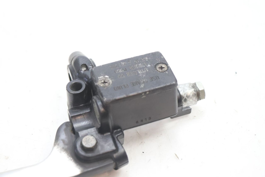 photo de MASTERCYLINDER ANTERIORE PEUGEOT VIVACITY 50 (2004 - 2009) - Dettagli dei punti di fissaggio