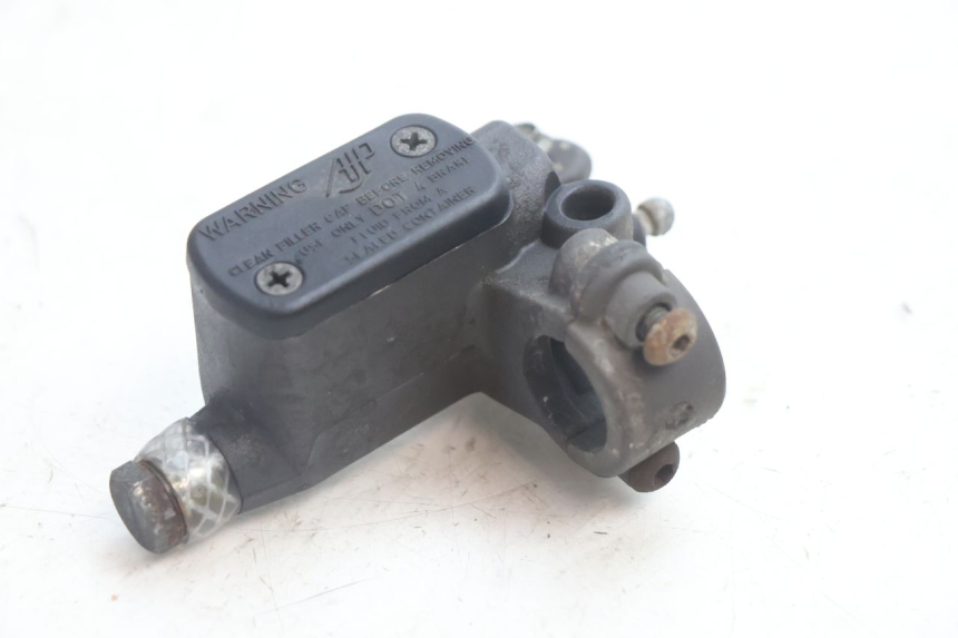 photo de MASTERCYLINDER ANTERIORE PEUGEOT VIVACITY 50 (2004 - 2009) - Dettaglio del componente