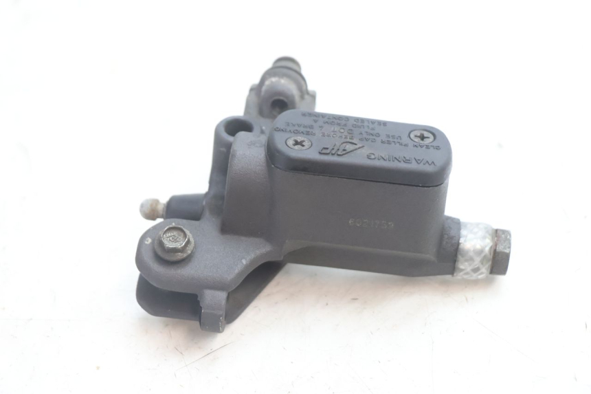 photo de MASTERCYLINDER ANTERIORE PEUGEOT VIVACITY 50 (2004 - 2009) - Zoom sullo stato d'uso