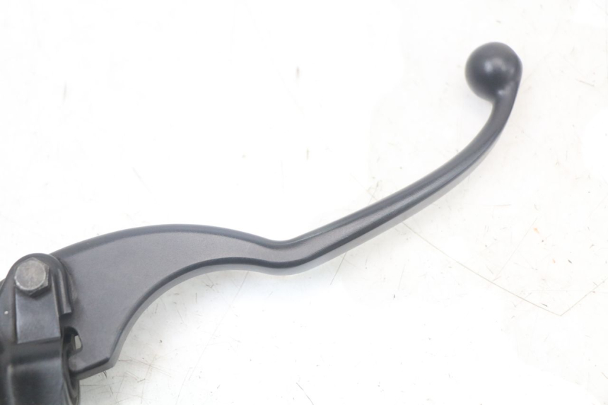 photo de MASTERCYLINDER ANTERIORE YAMAHA XMAX X-MAX ABS 125 (2017 - 2020) - Altra angolazione