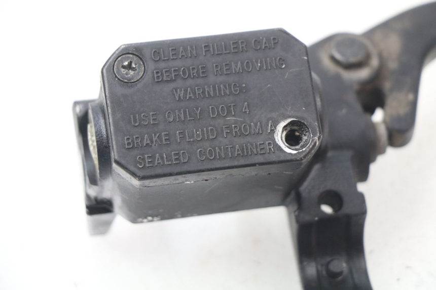 photo de MASTERCYLINDER ANTERIORE YAMAHA XMAX X-MAX 125 (2006 - 2009) - Vista d'insieme del prodotto