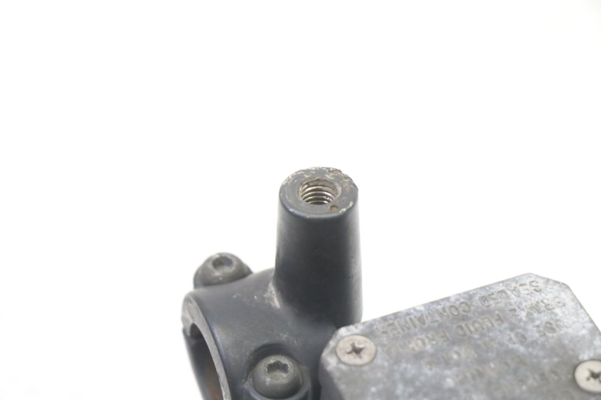 photo de MASTERCYLINDER ANTERIORE YAMAHA XMAX X-MAX 125 (2006 - 2009) - Dettaglio del componente