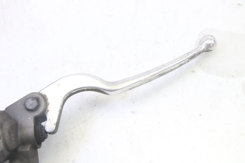 photo de MASTERCYLINDER ANTERIORE YAMAHA X-MAX XMAX 125 (2010 - 2013) - Altra angolazione