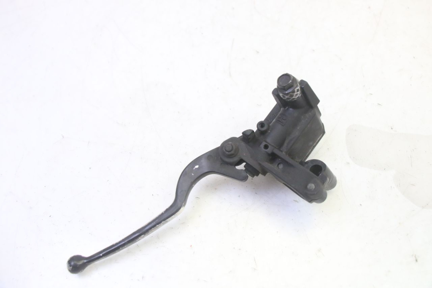 photo de MASTERCYLINDER ANTERIORE YAMAHA X-MAX XMAX 125 (2010 - 2013) - Stato della superficie e materiale