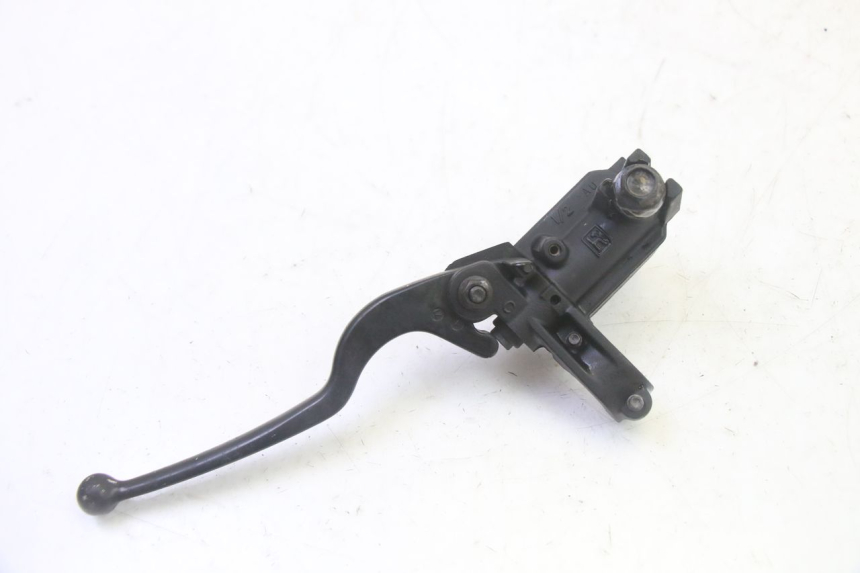 photo de MASTERCYLINDER ANTERIORE YAMAHA X-MAX XMAX 125 (2010 - 2013) - Dettagli dei punti di fissaggio