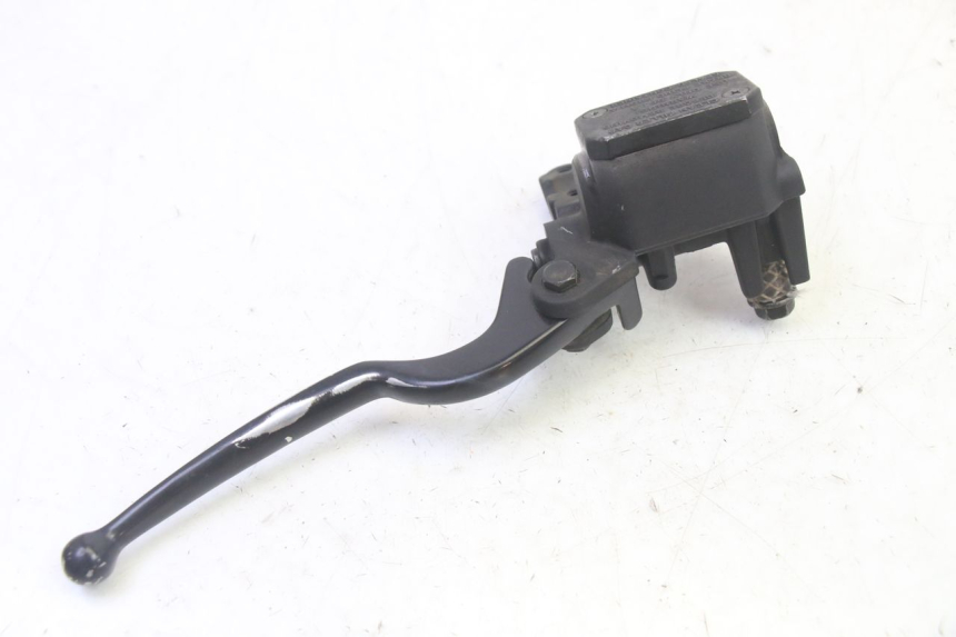 photo de MASTERCYLINDER ANTERIORE YAMAHA X-MAX XMAX 250 (2006 - 2009) - Primo piano tecnico