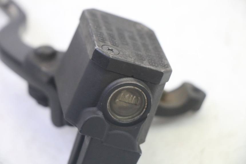 photo de MASTERCYLINDER ANTERIORE YAMAHA X-MAX XMAX 250 (2006 - 2009) - Vista d'insieme del prodotto
