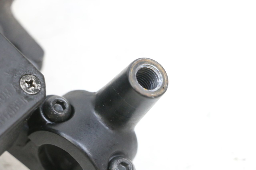 photo de MASTERCYLINDER ANTERIORE YAMAHA X-MAX XMAX 125 (2010 - 2013) - Zoom sullo stato d'uso