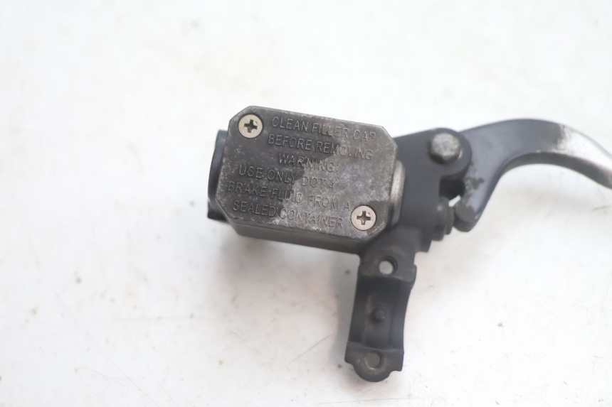 photo de MASTERCYLINDER ANTERIORE YAMAHA XMAX X-MAX 125 (2006 - 2009) - Dettaglio del componente