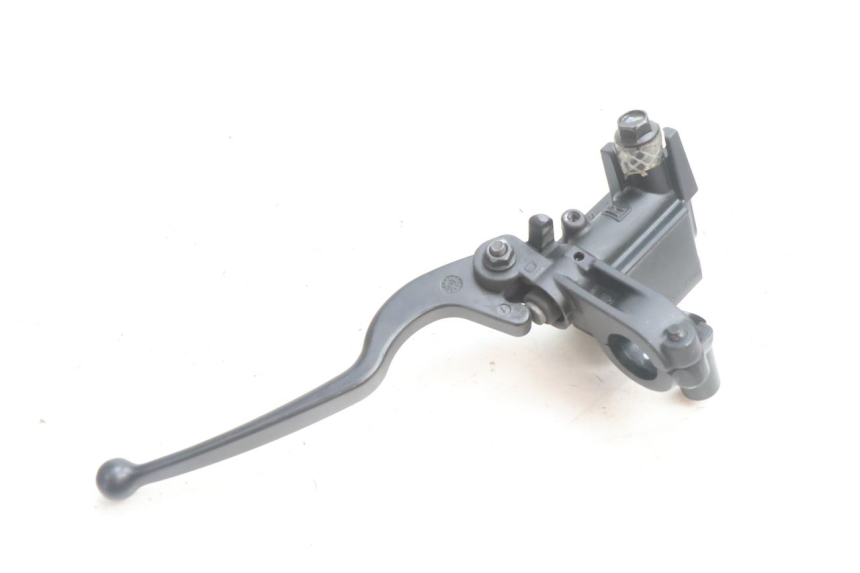 photo de MASTERCYLINDER ANTERIORE YAMAHA X-MAX XMAX 125 (2010 - 2013) - Dettagli dei punti di fissaggio