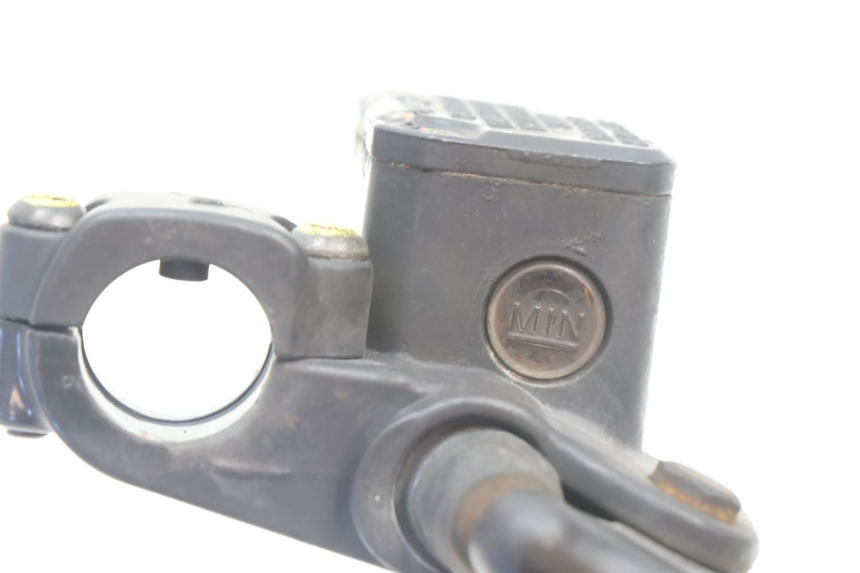 photo de POMPA FRENO ANTERIORE PIAGGIO X9 AMALFI 180 (2000 - 2003) - Stato della superficie e materiale