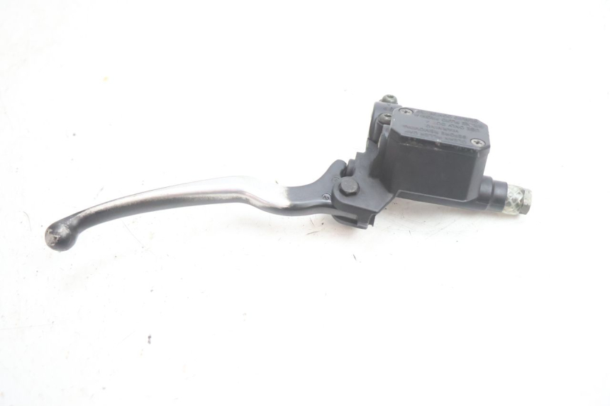 photo de MASTERCYLINDER ANTERIORE PIAGGIO X9 EVOLUTION 125 (2003 - 2007) - Primo piano tecnico